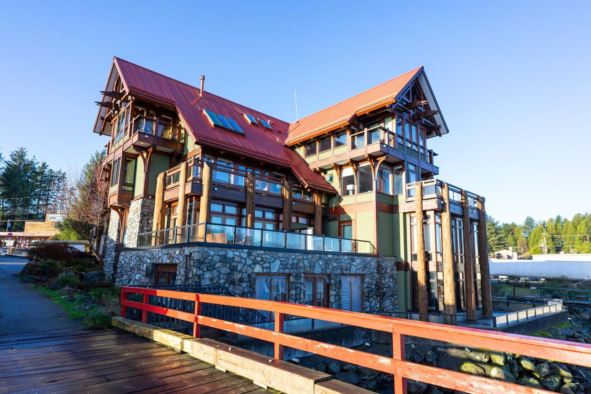 Waterfront Condo In Ucluelet Bagian luar foto