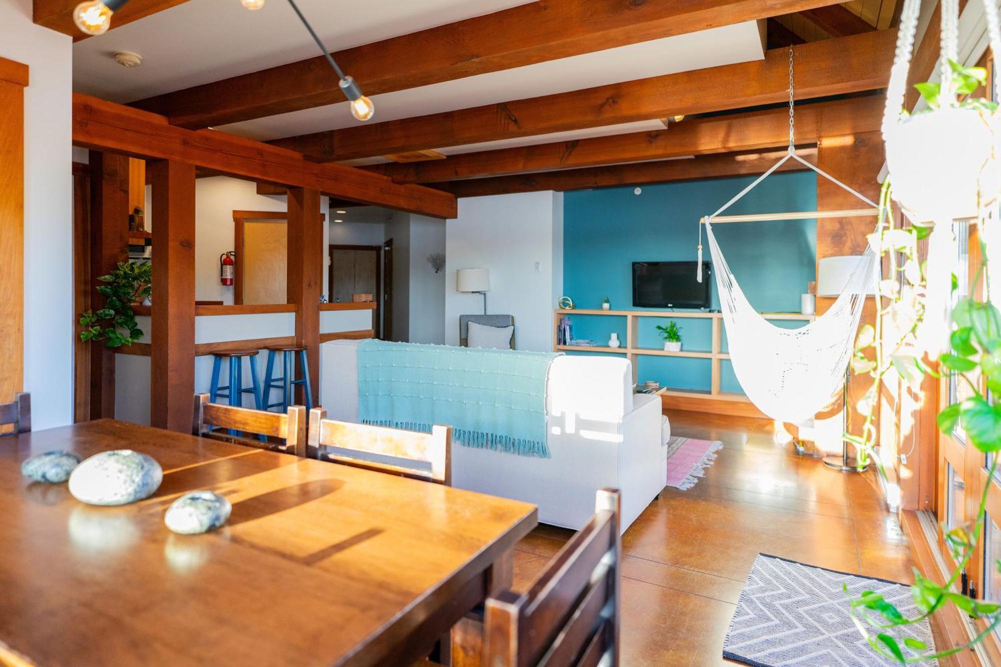 Waterfront Condo In Ucluelet Bagian luar foto